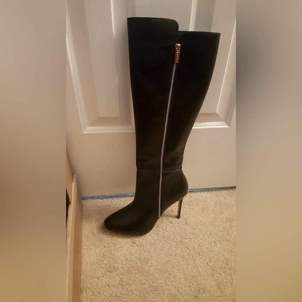 Michael Kors Leather Clara Knee High stiletto Boot Size 9 - Picture 4 of 9